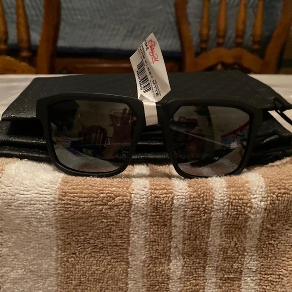 Nike Other - Nike Fleet Black Square Sunglasses NWT